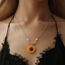 Load image into Gallery viewer, Delicate Sunflower Pendant Necklace