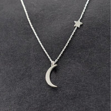 Load image into Gallery viewer, Metal Chain Bar Circle Lariat Necklace