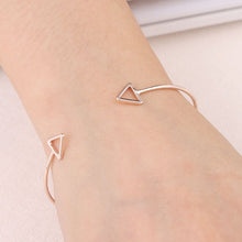 Load image into Gallery viewer, Lover Bangle